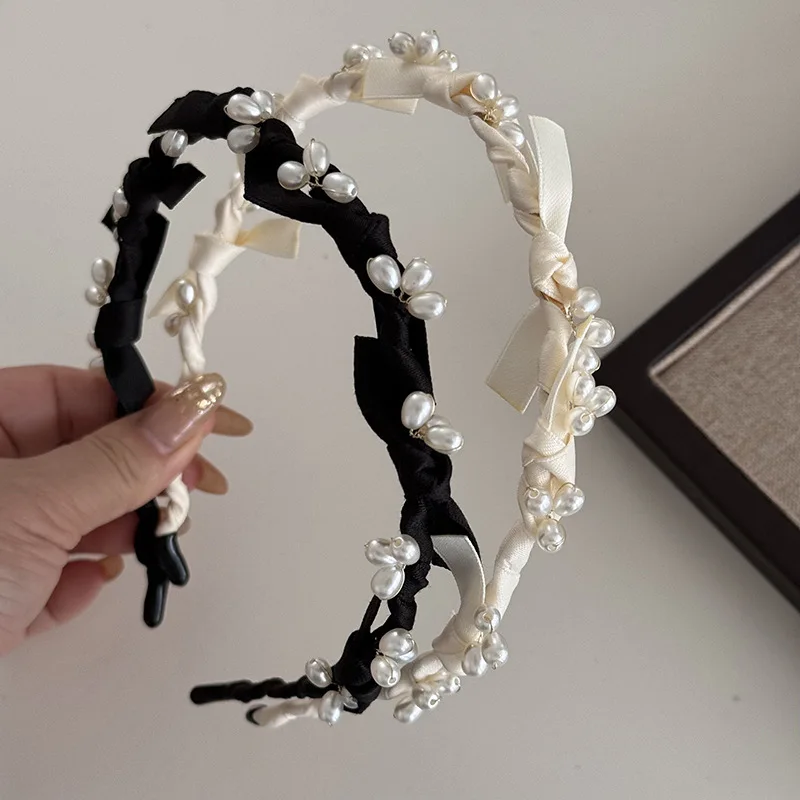 Modno Elegantna Pearl Hairbands Črno Bele Žene Trakovi Bowknot Hoop Stranka Pokrivala Naglavni Del Korejski Dodatki Za Lase